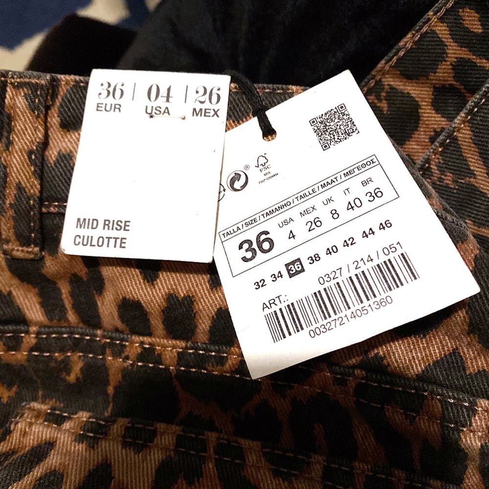 ๐ ZARA CAPRI WIDE LEG LEOPARD PRINT JEANS! - Picture 7 of 8